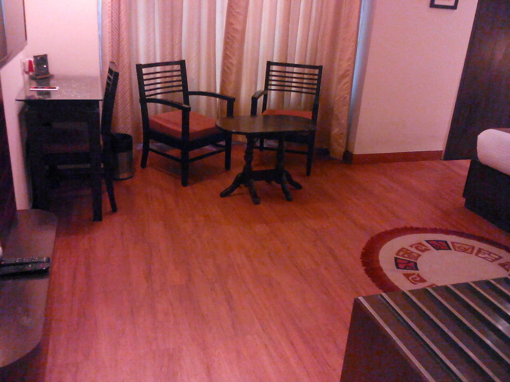 Ahuja Residency Cyber City II คูร์เคาน์ ภายนอก รูปภาพ